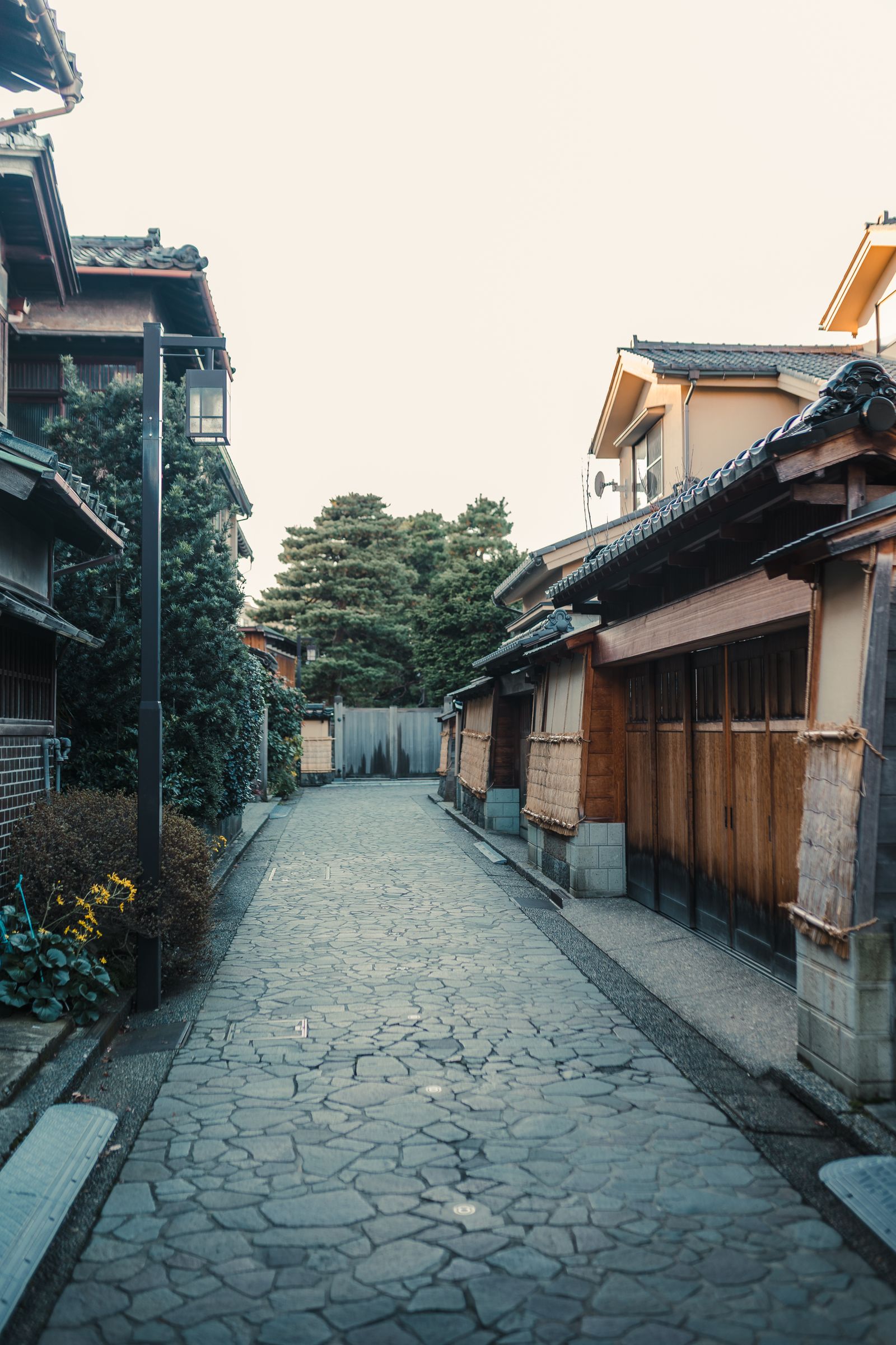 古い町並みの路地